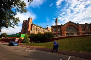 伯明翰大学(伯明翰大学qs排名近几年)