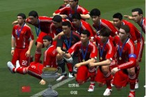 中国队勇夺世界杯(中国队勇夺世界杯开头致敬)