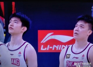 广东男篮vs浙江男篮直播(广东男篮与浙江男篮的现场直播)