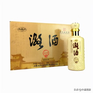 介绍白酒的(介绍白酒的开场白)，白酒的魅力，探寻传统酿酒工艺的开场白，白酒的魅力，探寻传统酿酒工艺，品味传世佳酿