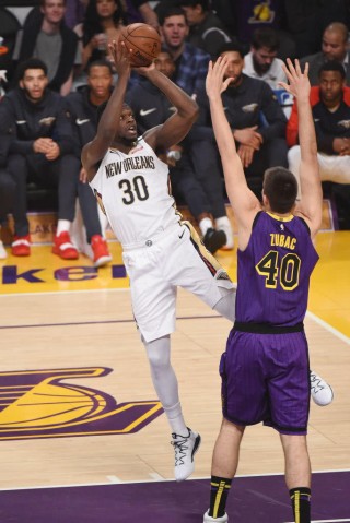 nba湖人队今天比赛直播(nba湖人队今天比赛直播在线观看)