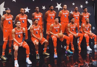 包含2020nba全明星回放的词条