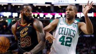 98篮球网nba直播(98篮球网nba直播吧雨燕)，雨燕直播下的NBA盛宴，98篮球网精彩直播，雨燕直播下的NBA盛宴，98篮球网精彩直播不容错过