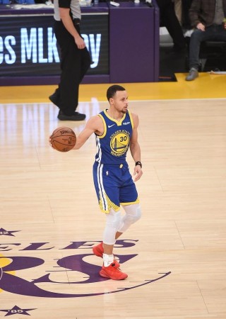今日nba湖人录像回放(nba湖人今天的比赛直播回放)