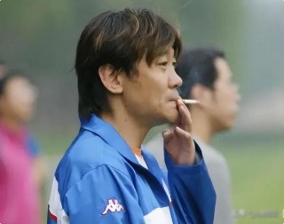 足球高峰去世(足球高峰现在干什么)