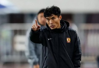 中国男足主教练最新消息(中国男足足球队现任主教练)