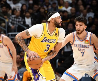nba常规赛:湖人vs雷霆(湖人vs雷霆2月11日全场回放)