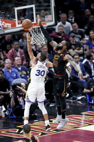 2020年nba总决赛第一场(2020年NBA总决赛第一场回放)，重温经典，2020年NBA总决赛第一场回放，重温经典，2020年NBA总决赛第一场回放