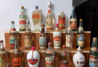 白酒放了十年还能喝吗(清香型白酒可以长期存放吗)，清香型白酒长期存放后是否适宜饮用，十年白酒还能喝吗？，清香型白酒长期存放后还能喝吗？
