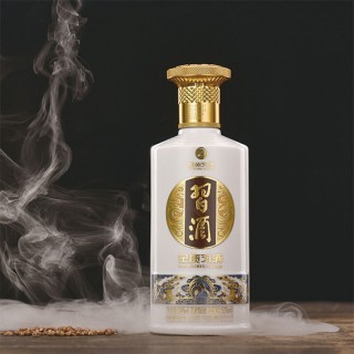 白酒视频(东北蓝天霸喝20斤白酒视频)，东北蓝天霸豪饮白酒，蓝天霸喝掉20斤白酒震撼视频