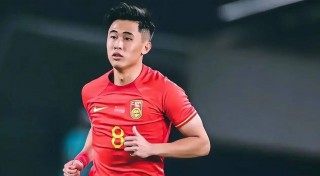 国足迎来新主帅(国足迎来新主帅上任)