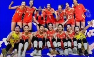 最新中国女排队员名单(最新中国女排队员名单照片)
