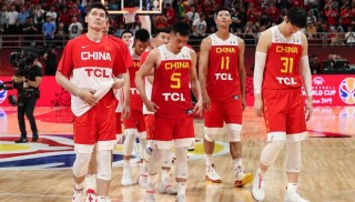 中央五直播男篮比赛(中央5+体育现场直播男篮)