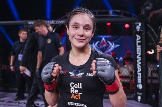 ufc打死人把头打掉了视频(ufc打死人把头打掉了是真的吗)