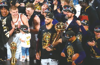 历届nba总决赛比分(历届nba总决赛对阵双方)，历届NBA总决赛比分对决盘点，历届NBA总决赛比分对决盘点
