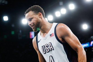 库里正式加盟湖人(库里正式加盟湖人NBA)