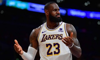 nba湖人在线观看(湖人在线直播免费观看)