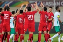 国足踢得过美国吗(国足能踢过中北美球队吗)