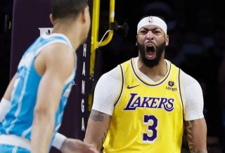 湖人与黄蜂今天的nba比赛(湖人与黄蜂今天的nba比赛视频)