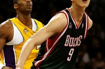 易建联nba生涯(易建联NBA生涯最高分)
