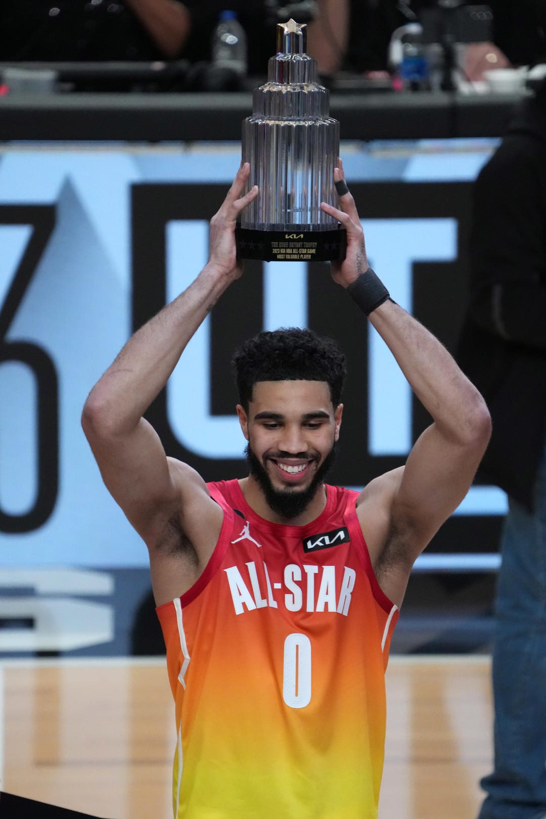 nba全明星正赛(NBA全明星正赛录像)，NBA全明星正赛精彩录像回顾，NBA全明星正赛精彩录像回顾，篮球盛宴不容错过！  第1张