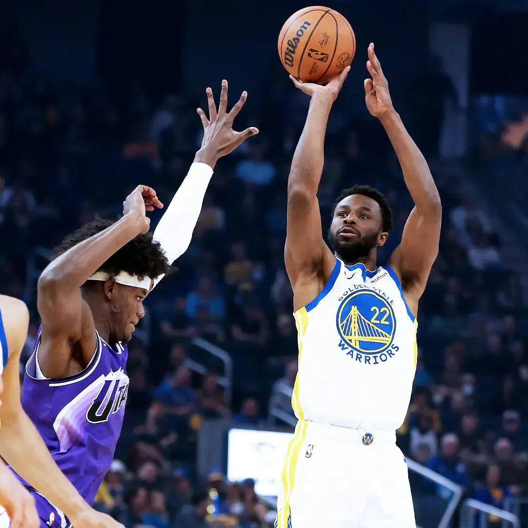 nba季后赛最新战报(nba季后赛最新战报新浪体育)，NBA季后赛最新战报，新浪体育为你实时更新，NBA季后赛最新战报，新浪体育实时更新  第1张