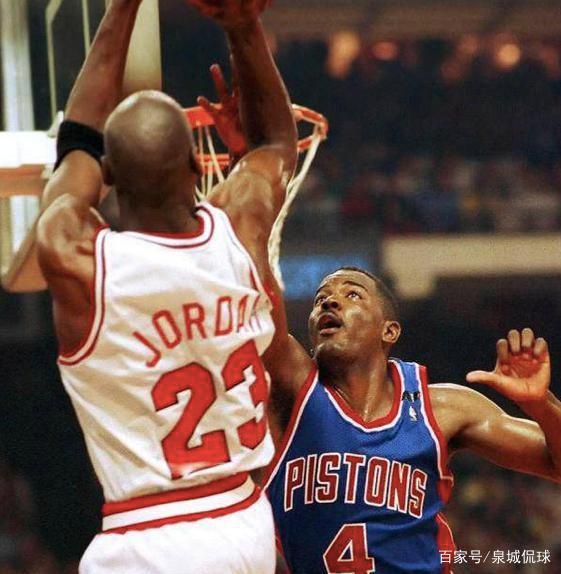 谁能打爆巅峰乔丹(nba曾经可以打爆乔丹的人)  第1张