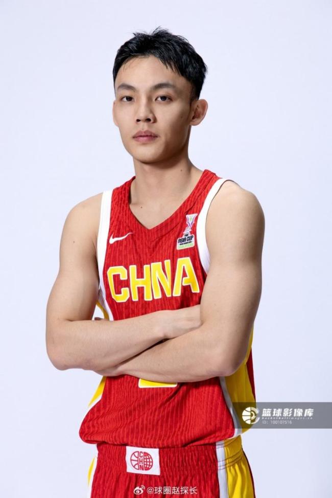 最新中国男篮名单(最新中国男篮名单赵睿)  第2张
