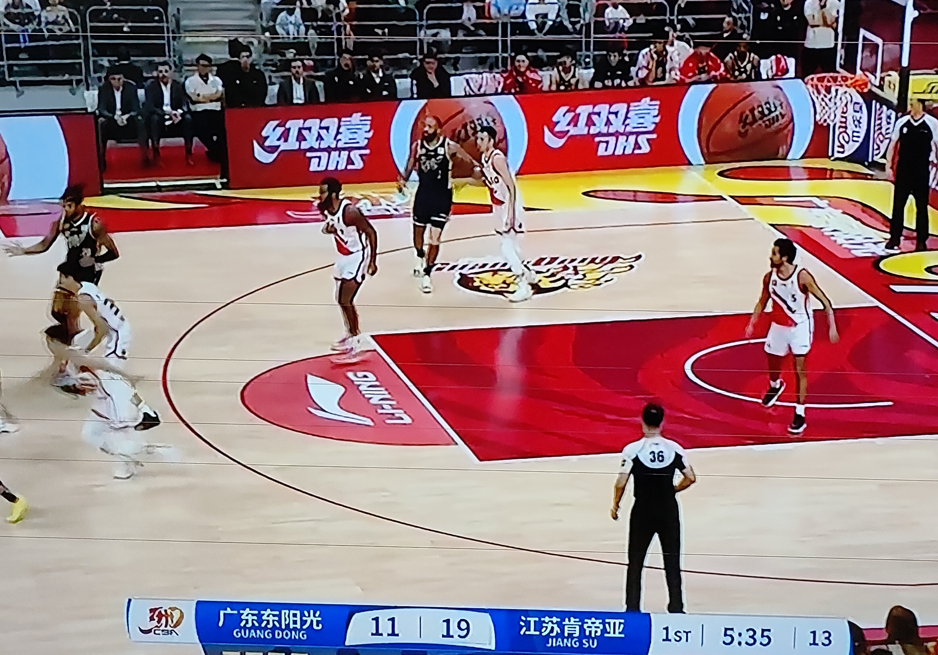 广东体育直播篮球比赛(直播广东体育频道在线直播篮球比赛场地)  第1张