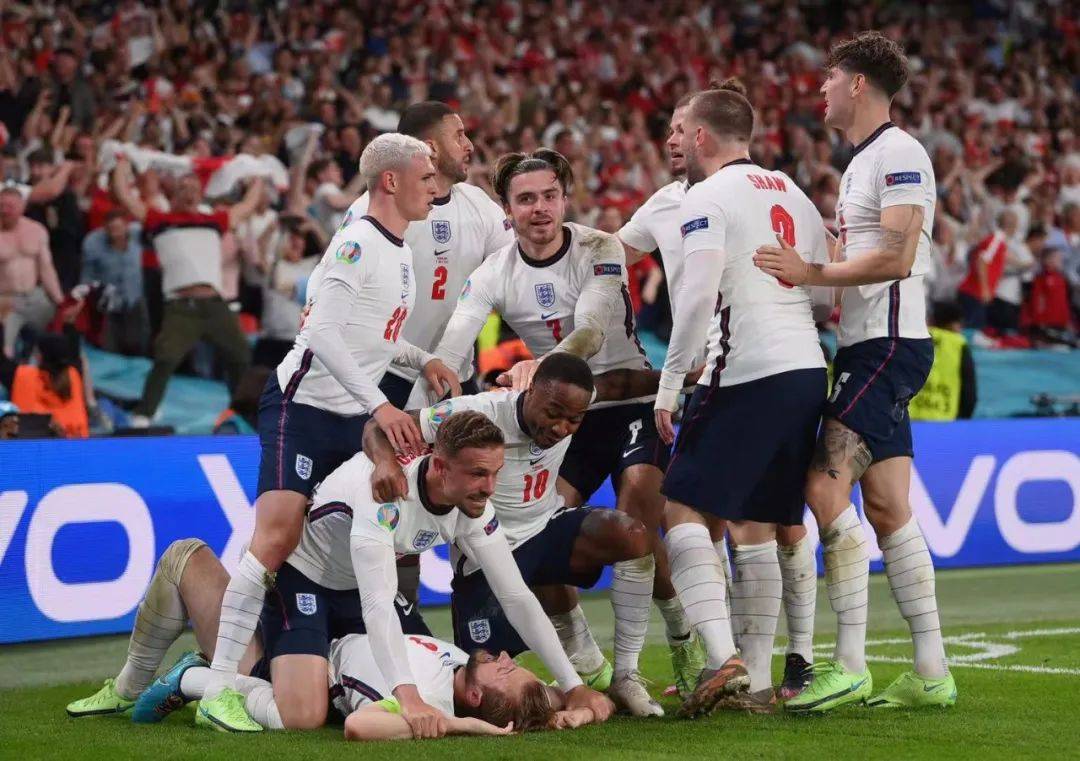 英格兰vs乌拉圭(英格兰vs乌克兰锦集)  第2张