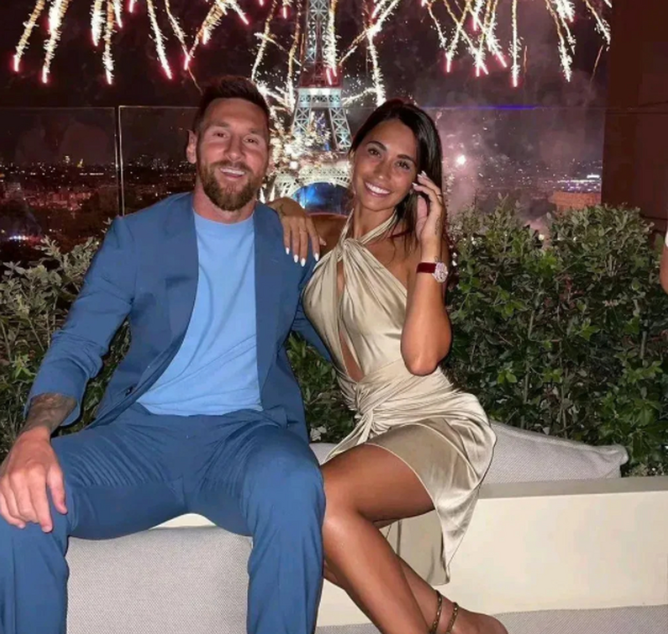 梅西为什么那么爱老婆(为什么梅西就一个女朋友)  第2张