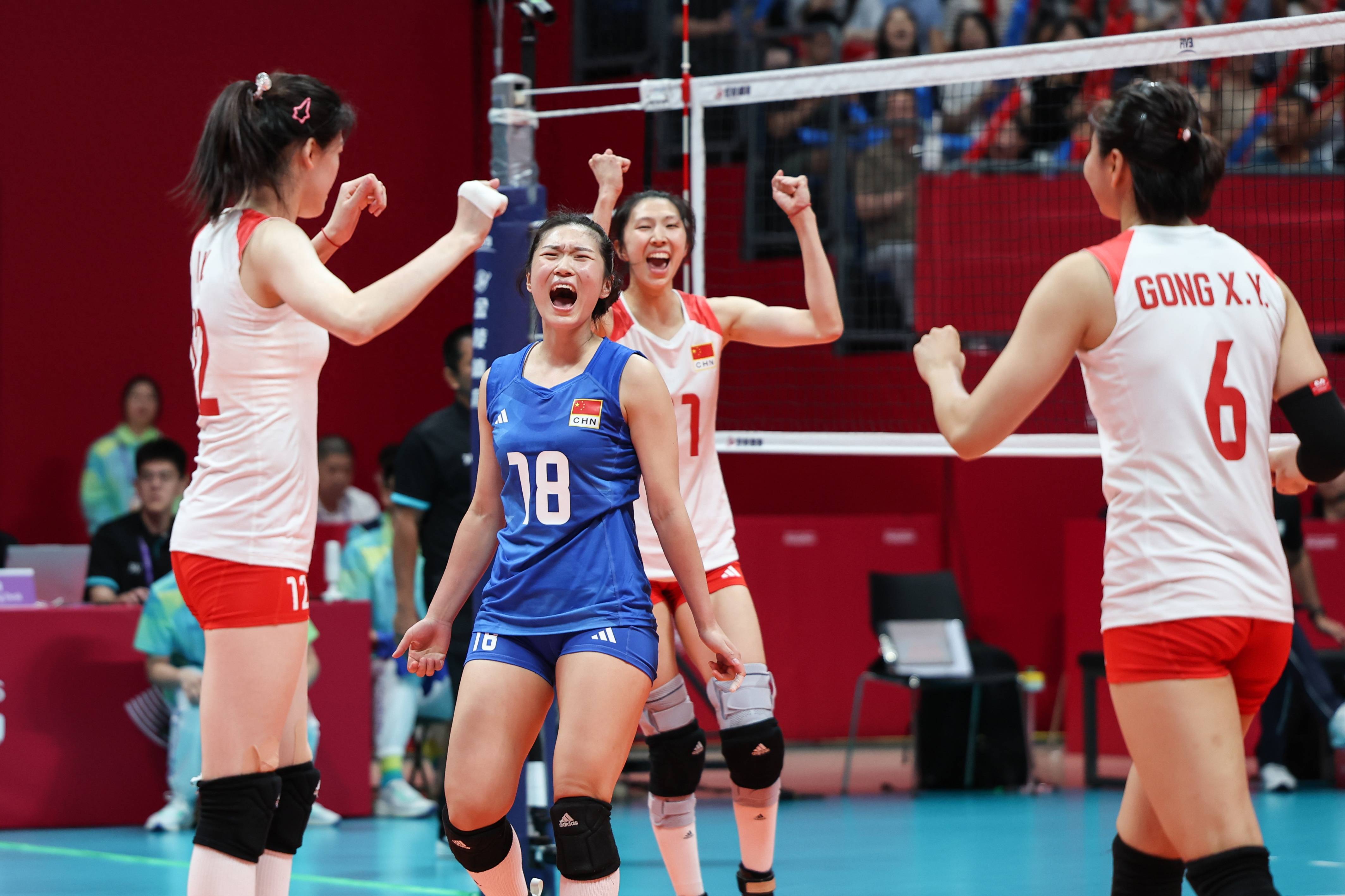 中国女排2022年赛事(中国女排2021比赛赛程)  第1张